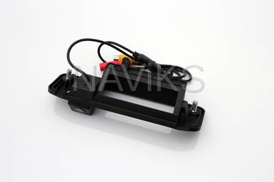 Mercedes-Benz - 2013 - 2016 Mercedes-Benz GLK-Class (X204) Rearview Camera Interface with Dynamic Parking Guide Lines (DPGL) + Handle Camera - Image 3